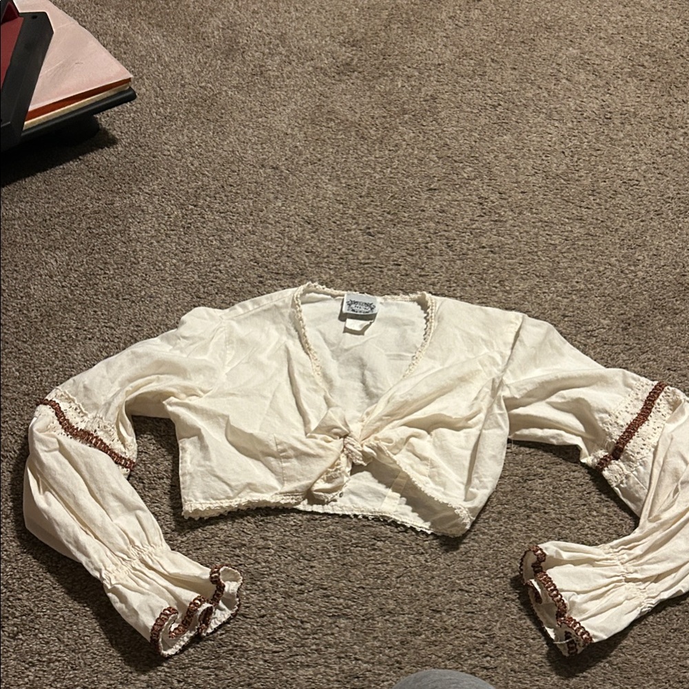 Vintage bohemian style Cream Cropped Blouse with ruffled crocheted sleeve accent